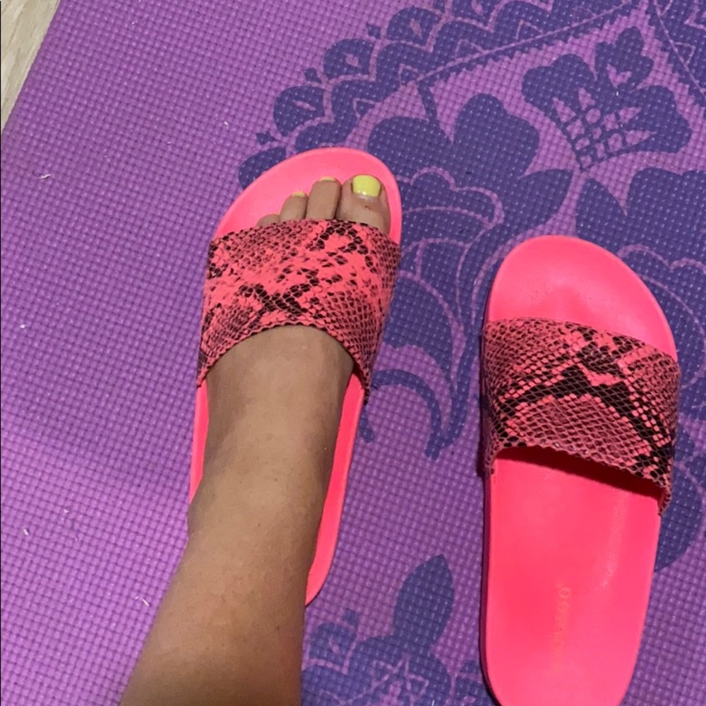 slides - Picture 5 of 5